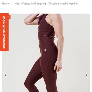 Barre 3 x Beyond Yoga leggings